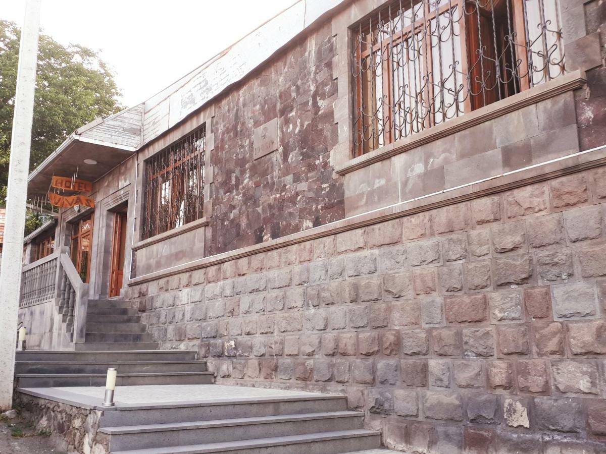 Hotel Vivas Goris Exterior photo