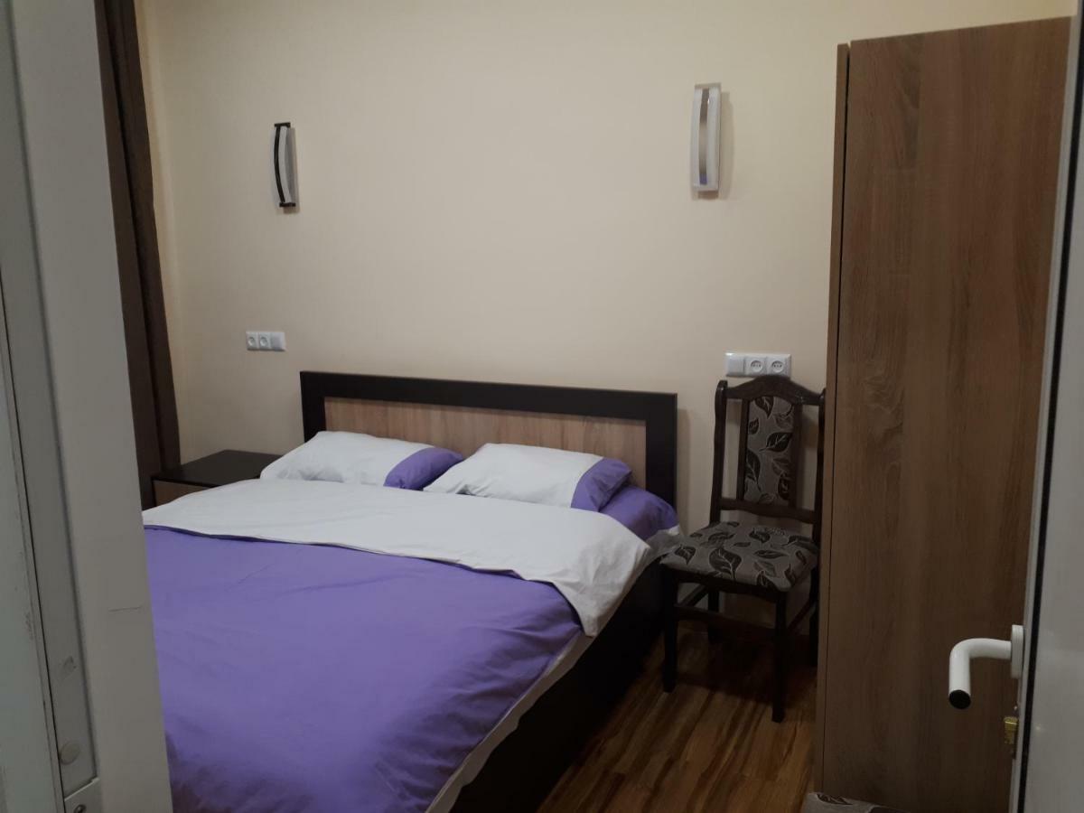 Hotel Vivas Goris Exterior photo